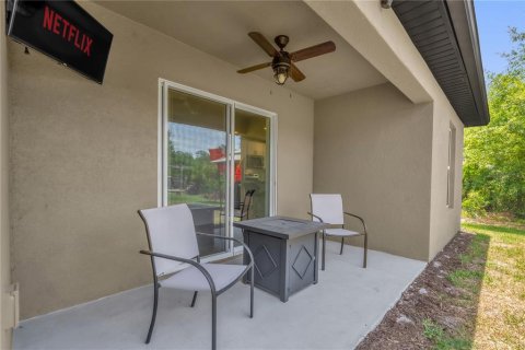 House in DeLand, Florida 3 bedrooms, 126.72 sq.m. № 1657087 - photo 24