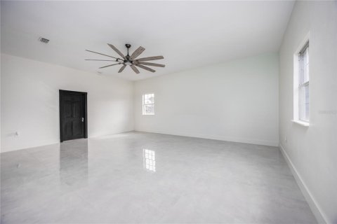 House in Live Oak, Florida 4 bedrooms, 479.38 sq.m. № 2127450 - photo 18