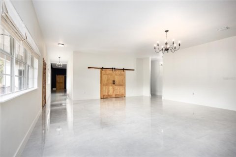 House in Live Oak, Florida 4 bedrooms, 479.38 sq.m. № 2127450 - photo 14
