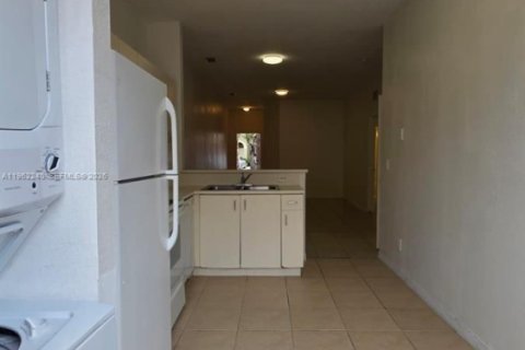 Снять в аренду таунхаус в Хомстед, Флорида 3 спальни, 103.59м2, № 2024903 - фото 12