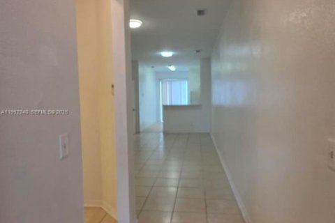 Снять в аренду таунхаус в Хомстед, Флорида 3 спальни, 103.59м2, № 2024903 - фото 19