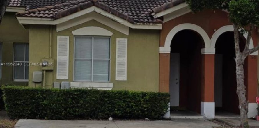 Таунхаус в Хомстед, Флорида 3 спальни, 103.59м2 № 2024903