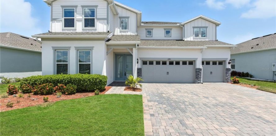 House in Winter Garden, Florida 5 bedrooms, 421.87 sq.m. № 1858102