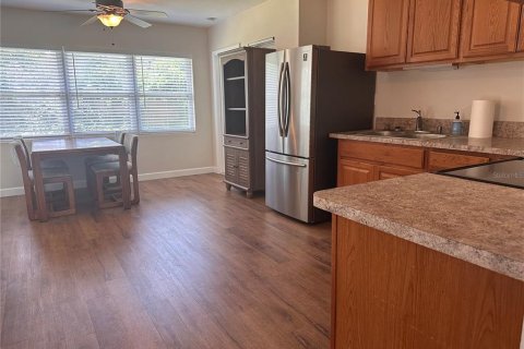 House in Dunedin, Florida 2 bedrooms, 82.13 sq.m. № 1904145 - photo 3