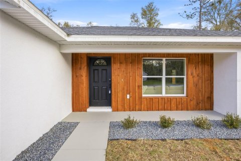 House in Citrus Springs, Florida 3 bedrooms, 139.17 sq.m. № 2136585