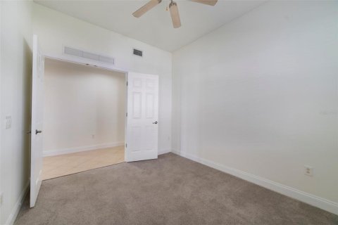 Condo in Four Corners, Florida, 3 bedrooms  № 1751877 - photo 17