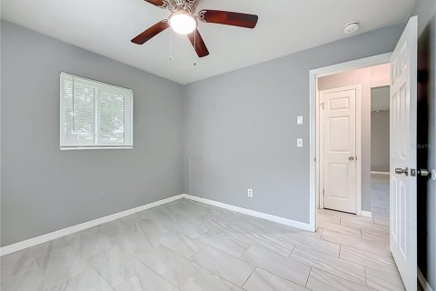 House in Largo, Florida 3 bedrooms, 111.02 sq.m. № 2196075 - photo 26