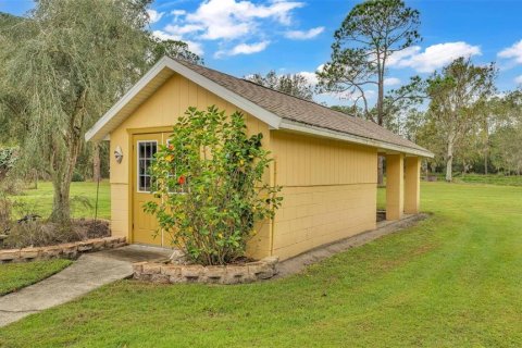 House in Lakeland, Florida 3 bedrooms, 201.88 sq.m. № 1904048 - photo 13