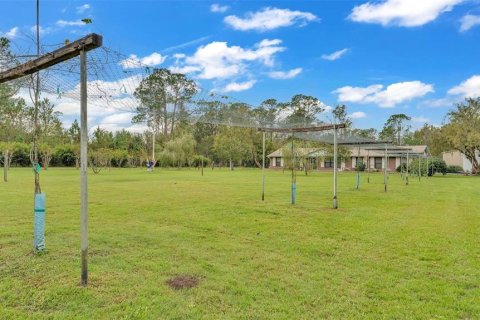 House in Lakeland, Florida 3 bedrooms, 201.88 sq.m. № 1904048 - photo 12