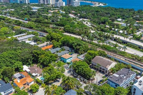 Villa ou maison à vendre à Miami, Floride: 3 chambres, 170.85 m2 № 1975543 - photo 30