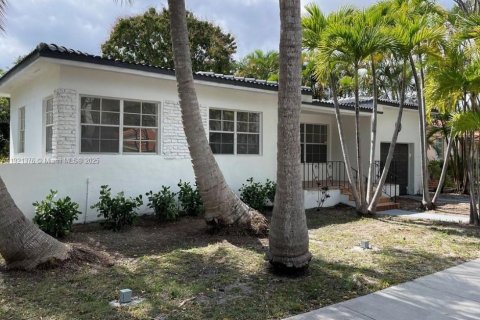 Villa ou maison à vendre à Miami, Floride: 3 chambres, 170.85 m2 № 1975543 - photo 25