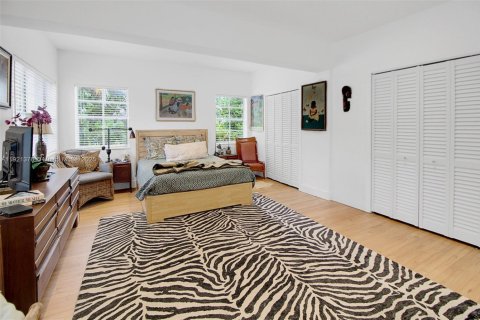 Villa ou maison à vendre à Miami, Floride: 3 chambres, 170.85 m2 № 1975543 - photo 13