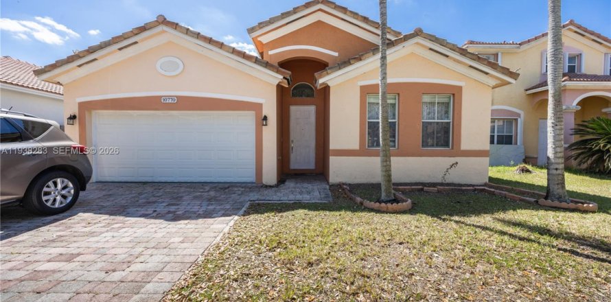 Дом в Хомстед, Флорида 4 спальни, 163.97м2 № 1996417