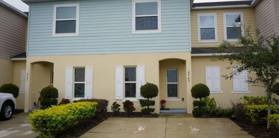 Adosado en Kissimmee, Florida 3 dormitorios, 163.69 m2 № 2112182