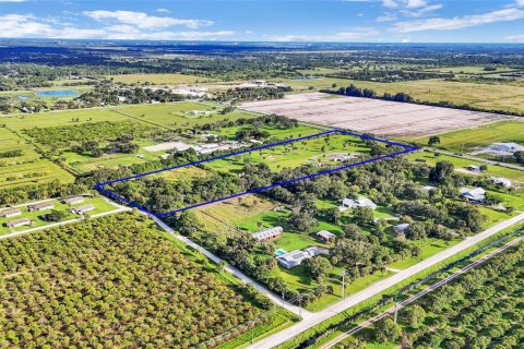 Commercial property in St. Lucie, Florida № 2082034 - photo 10