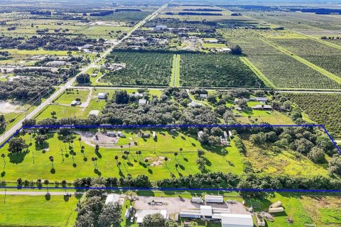 Commercial property in St. Lucie, Florida № 2082034 - photo 7