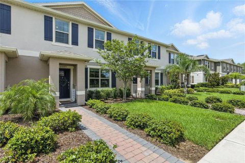 Townhouse in Winter Garden, Florida 3 bedrooms, 145.67 sq.m. № 1803109 - photo 2