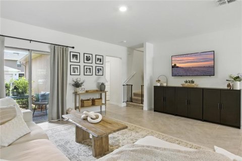 Townhouse in Winter Garden, Florida 3 bedrooms, 145.67 sq.m. № 1803109 - photo 10
