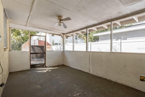 Villa ou maison à vendre à Tampa, Floride: 3 chambres, 104.05 m2 № 2114447 - photo 15
