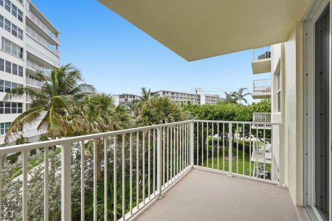 Condominio en alquiler en South Palm Beach, Florida, 1 dormitorio, 72.93 m2 № 2077823 - foto 11