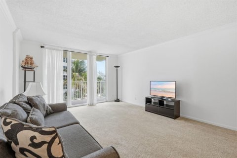 Condominio en alquiler en South Palm Beach, Florida, 1 dormitorio, 72.93 m2 № 2077823 - foto 5