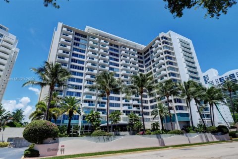 Condominio en venta en Miami Beach, Florida, 51.28 m2 № 1830920 - foto 10