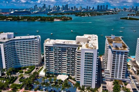 Condominio en venta en Miami Beach, Florida, 51.28 m2 № 1830920 - foto 3