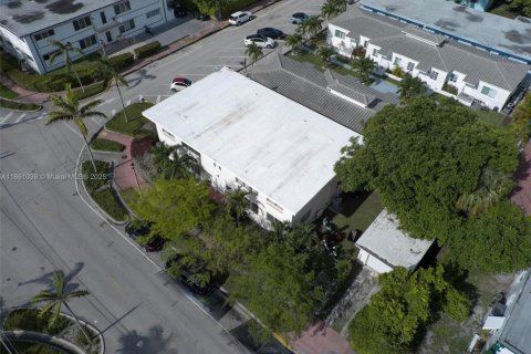 Commercial property in Miami Beach, Florida 411.46 sq.m. № 1958268 - photo 25