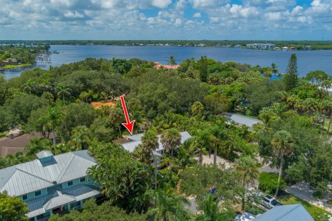 House in Stuart, Florida 3 bedrooms, 189.06 sq.m. № 2177606 - photo 13