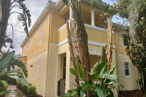 Townhouse in Orlando, Florida 3 bedrooms, 170.01 sq.m. № 1723678 - photo 2