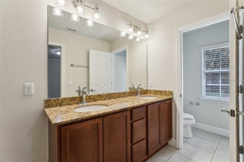 Townhouse in Orlando, Florida 3 bedrooms, 170.01 sq.m. № 1723678 - photo 17