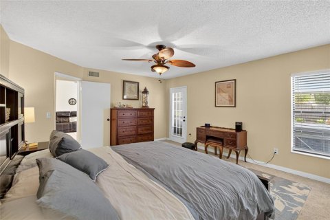 House in Brandon, Florida 4 bedrooms, 201.41 sq.m. № 1845182 - photo 30