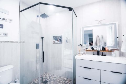 Купить виллу или дом в Холливуд, Флорида 3 спальни, 174.38м2, № 1845867 - фото 21