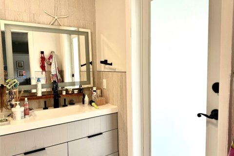 Купить виллу или дом в Холливуд, Флорида 3 спальни, 174.38м2, № 1845867 - фото 19