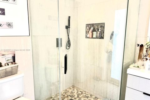 Купить виллу или дом в Холливуд, Флорида 3 спальни, 174.38м2, № 1845867 - фото 20