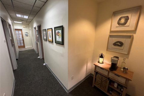 Immobilier commercial à louer à Tampa, Floride: 2194.44 m2 № 829268 - photo 23