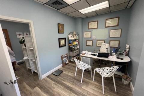 Commercial property in Tampa, Florida 2194.44 sq.m. № 829268 - photo 23