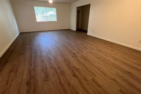 Apartamento en alquiler en Holly Hill, Florida, 3 dormitorios, 92.9 m2 № 1838522 - foto 4