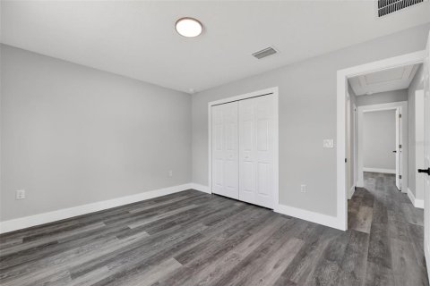 House in Ocala, Florida 3 bedrooms, 146.41 sq.m. № 2119443 - photo 28
