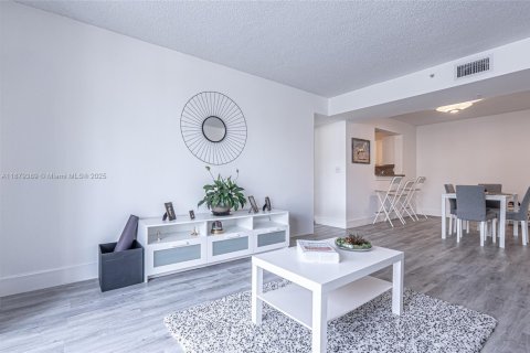 Copropriété à louer à Dania Beach, Floride: 2 chambres, 94.76 m2 № 1896287 - photo 6