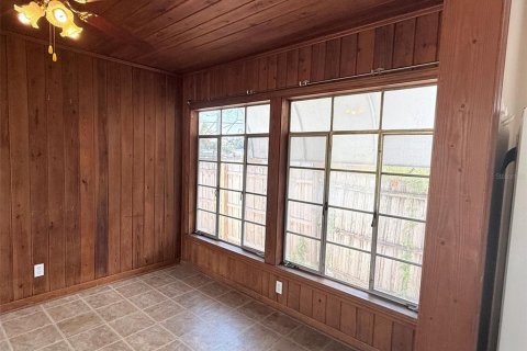 House in Saint Petersburg, Florida 2 bedrooms, 83.61 sq.m. № 2217417 - photo 11