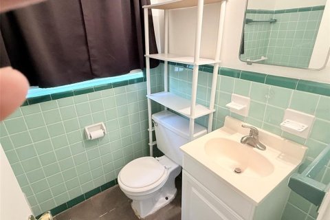 House in Saint Petersburg, Florida 2 bedrooms, 83.61 sq.m. № 2217417 - photo 17