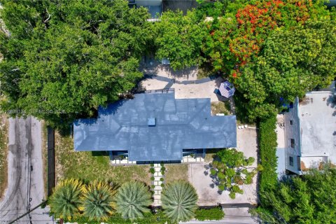 Appartement à louer à Miami, Floride: 2 chambres, 260.68 m2 № 2089436 - photo 8