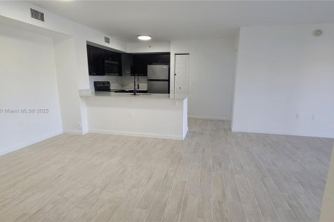 Condo à Miramar, Floride, 2 chambres  № 1978423