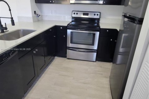 Copropriété à vendre à Miramar, Floride: 2 chambres, 89.74 m2 № 1978423 - photo 6