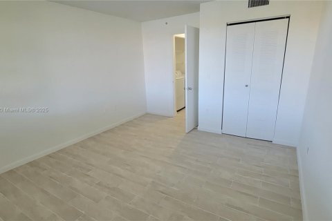 Copropriété à vendre à Miramar, Floride: 2 chambres, 89.74 m2 № 1978423 - photo 10