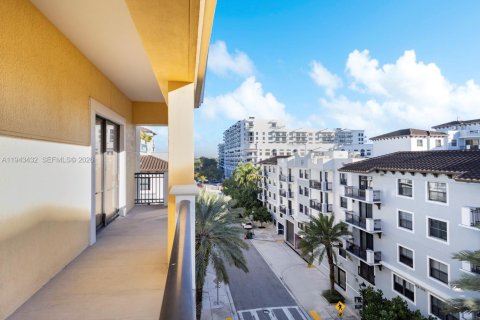 Studio in the Condo in Miami, Florida  № 2000237