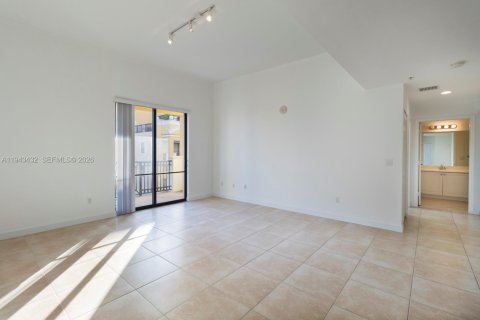 Condo in Miami, Florida  № 2000237 - photo 3