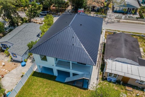 House in Tarpon Springs, Florida 3 bedrooms, 165.46 sq.m. № 1744576 - photo 23