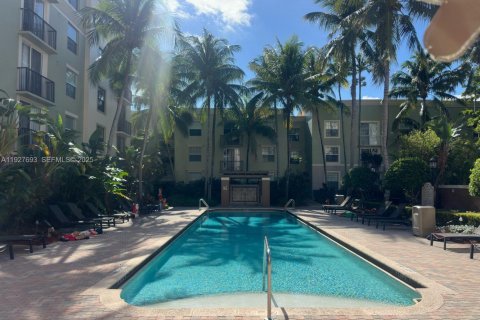 Copropriété à louer à Hollywood, Floride: 2 chambres, 104.98 m2 № 1988237 - photo 29